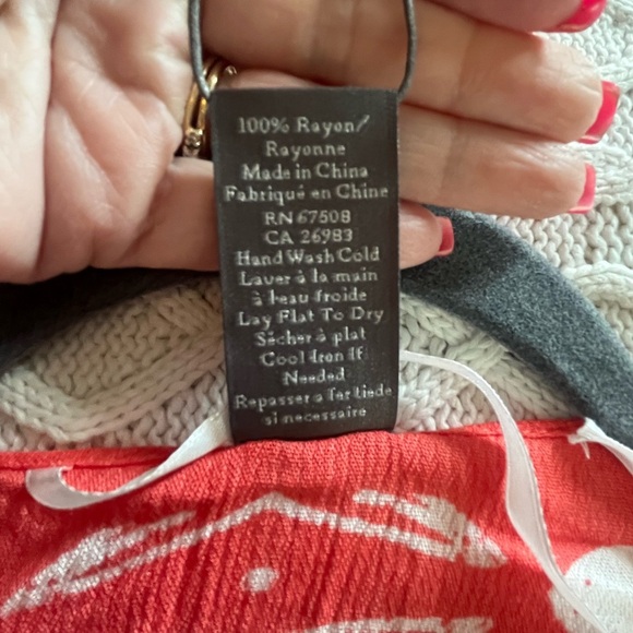 NEW! Vince Camuto Designer Coral and White Patterned Kimono OSFM - Picture 8 of 16